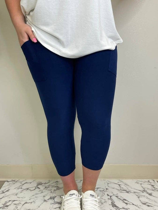 Navy Capri w/ Pockets